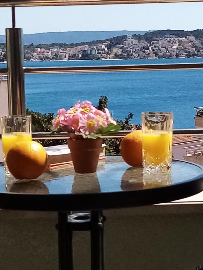 Apartman Mikola With Sea View トロギール エクステリア 写真