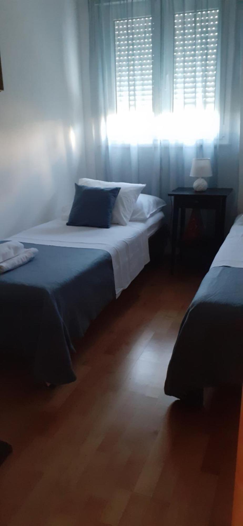 Apartman Mikola With Sea View トロギール エクステリア 写真