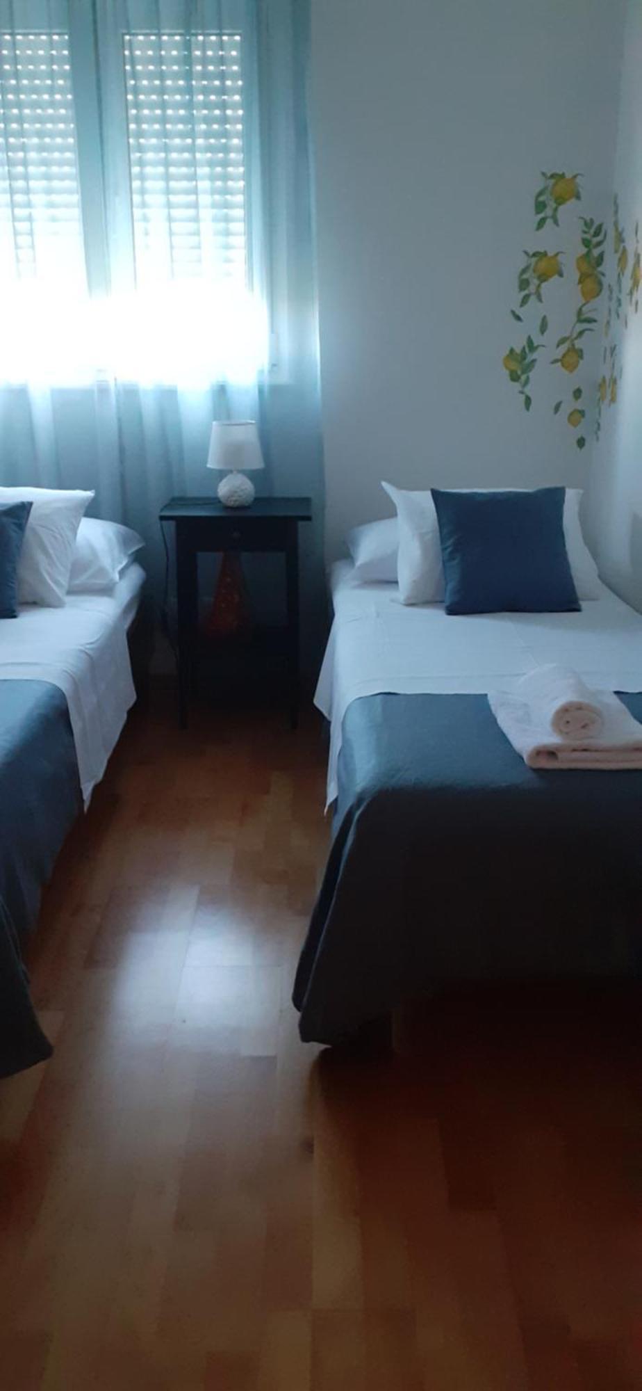 Apartman Mikola With Sea View トロギール エクステリア 写真