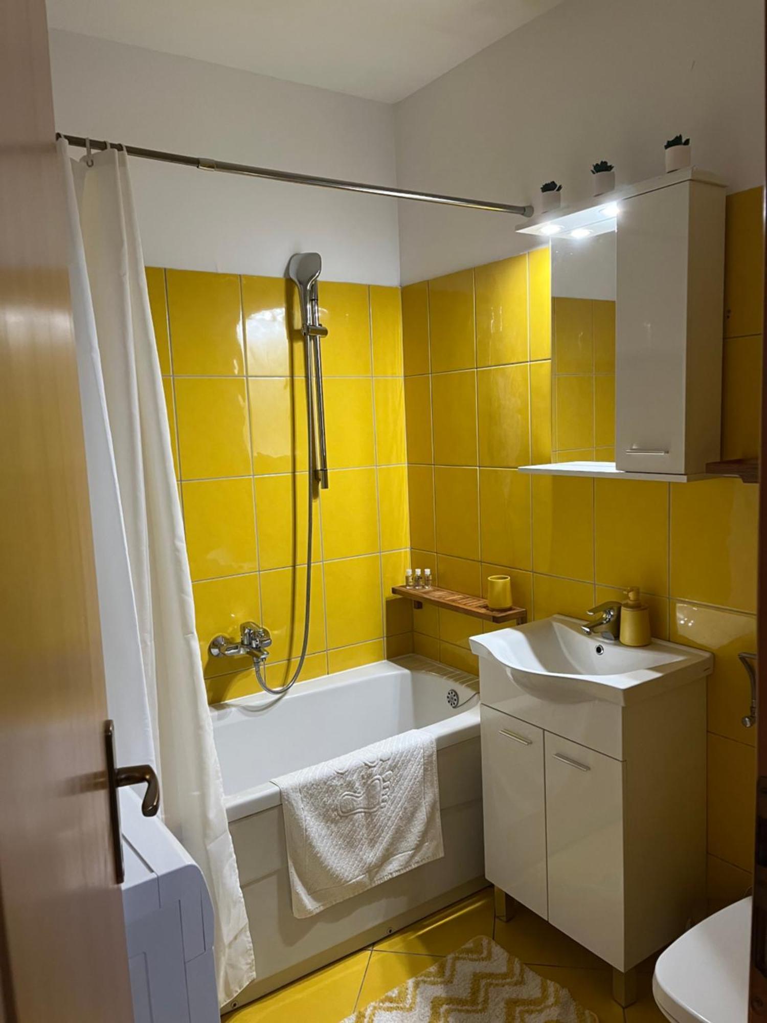 Apartman Mikola With Sea View トロギール エクステリア 写真